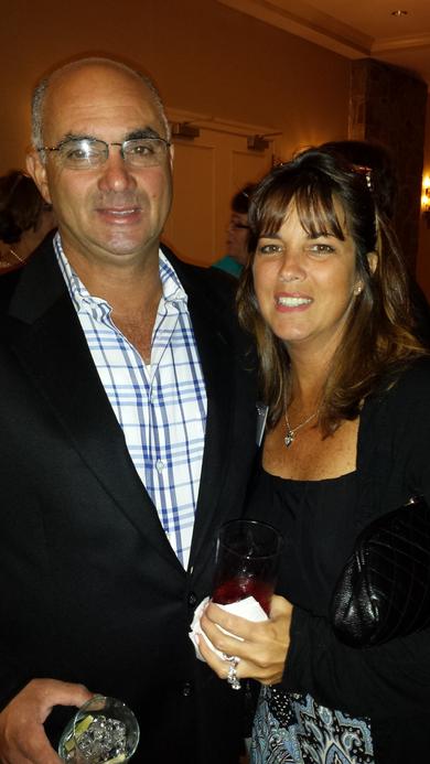 390_102113_DigsWife