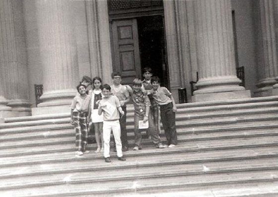 560_4th_Grade_Class_Trip_-_Vanderbilt_Mansion_L-R_Mark_Connor,_Mike_Donnellan,_Lynn_Denike,_Mike_Littleton,_Matty_Moro,_Mark_Johnson,_Soos,_Ronnie_Sadler_1969a