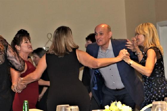 560_zee_dancing